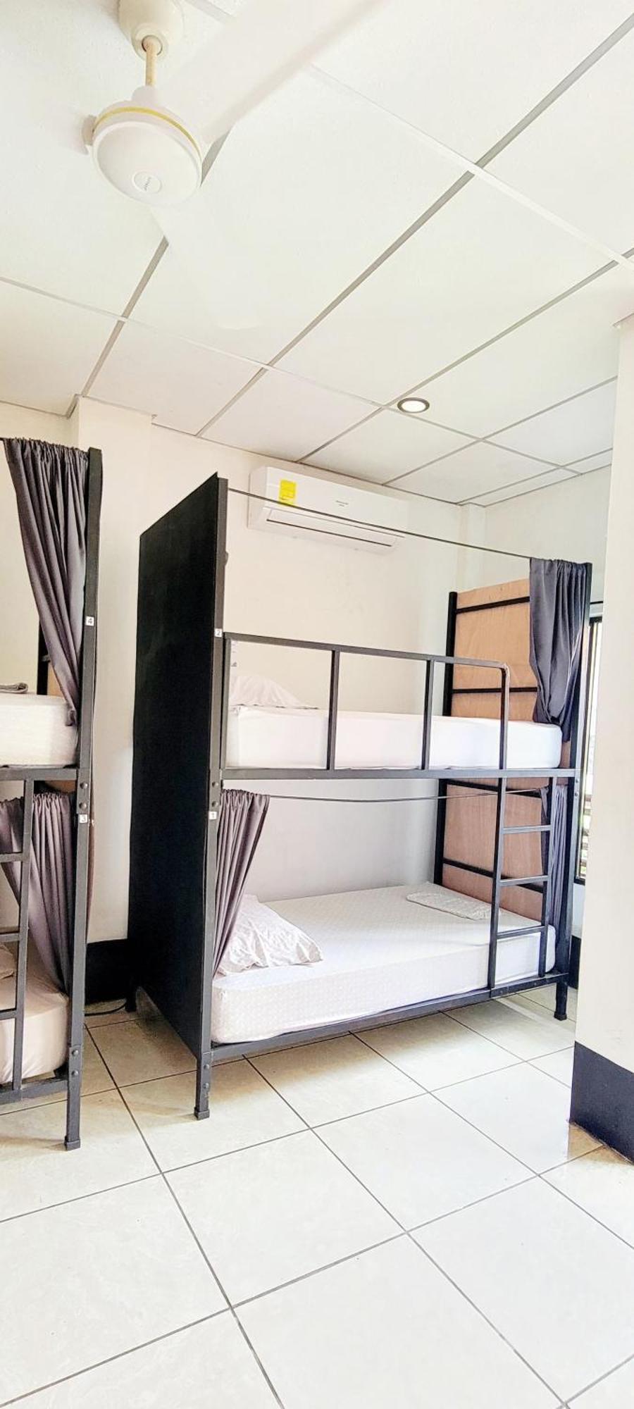 Poco A Poco Hostel เลออน ภายนอก รูปภาพ