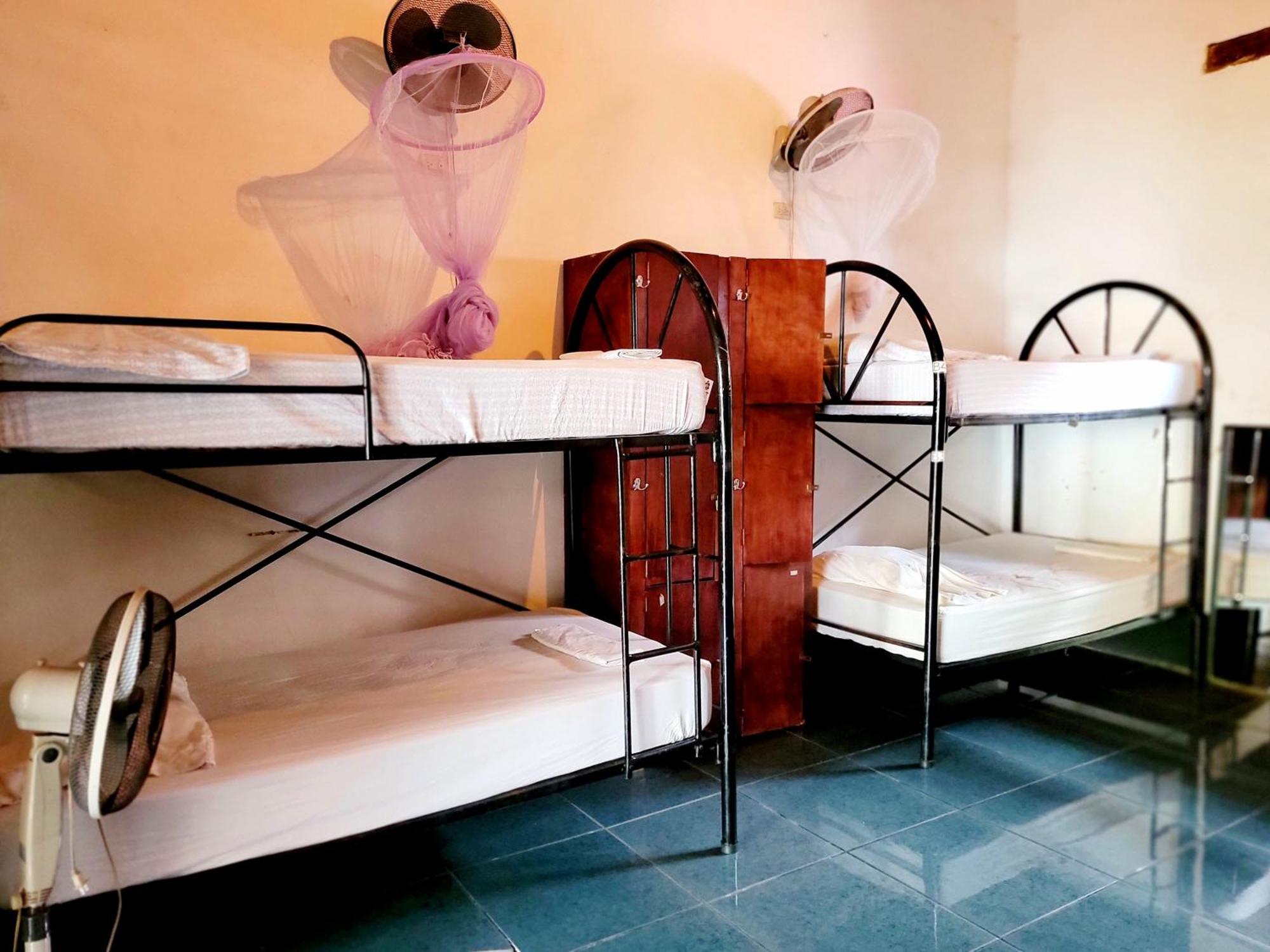 Poco A Poco Hostel เลออน ภายนอก รูปภาพ