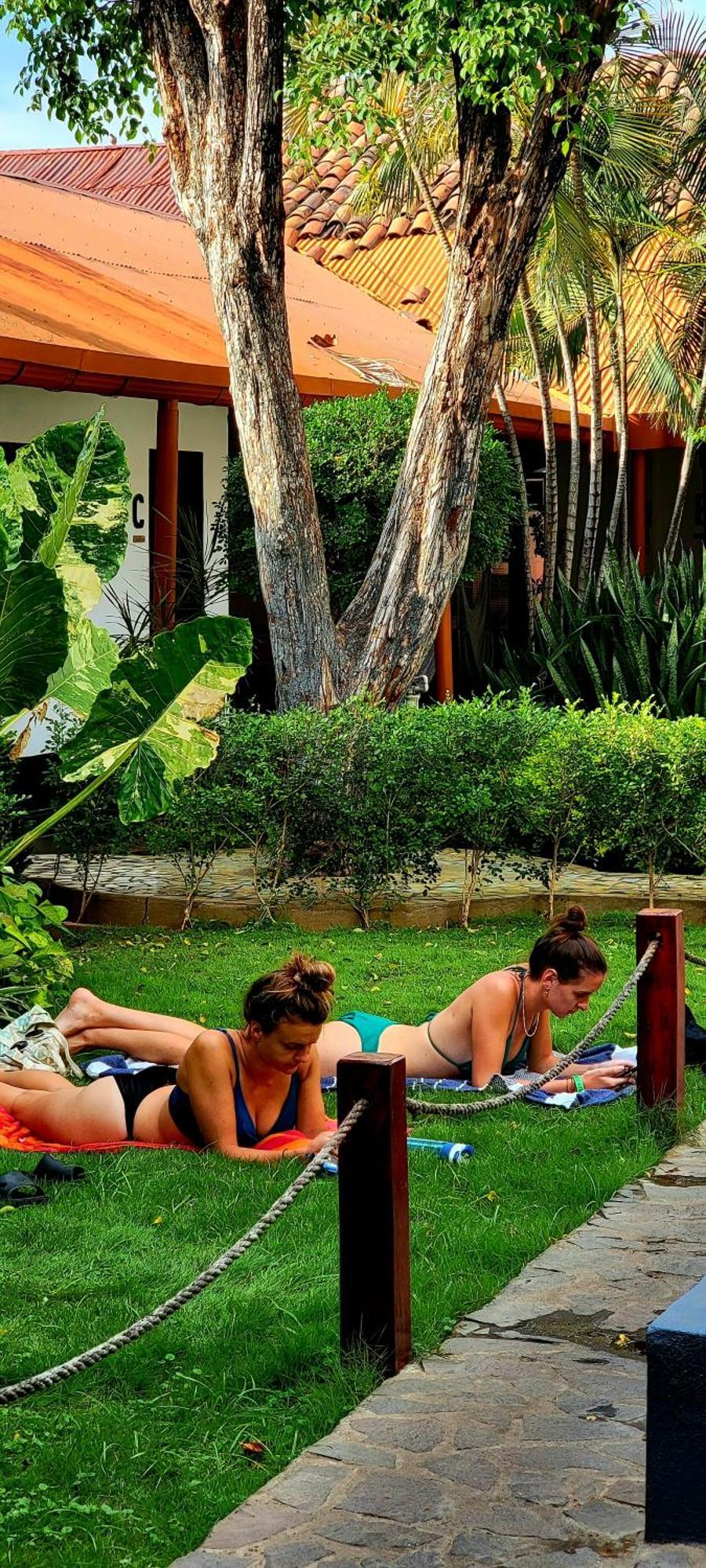 Poco A Poco Hostel เลออน ภายนอก รูปภาพ
